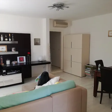 Διαμέρισμα S182 Meraviglioso Trilocale Con Giardino Vista Mare *